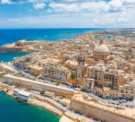 Superbly Located Cosy 2-bedroom Valletta