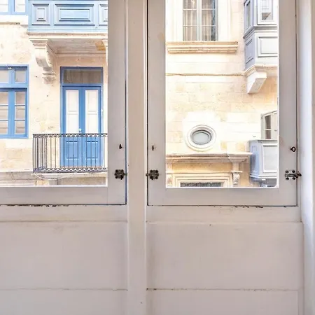 Superbly Located Cosy 2-bedroom דירה