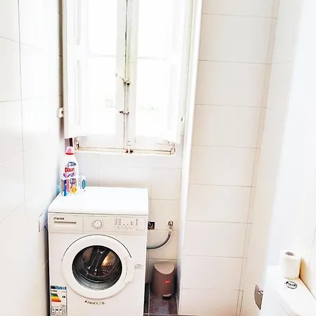 아파트 Superbly Located Cosy 2-bedroom