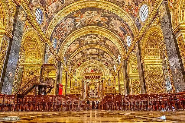 Superbly Located Cosy 2-bedroom Apartment *