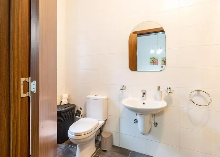 Apartamento Superbly Located Cosy 2-bedroom